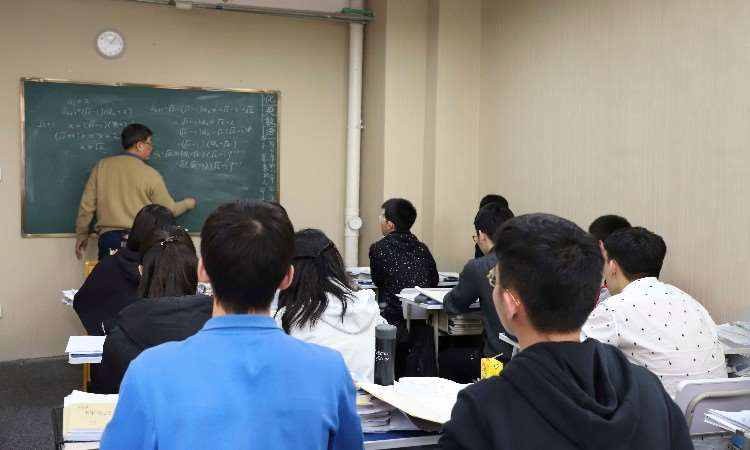 首页 天津 高考辅导 高考辅导 高考复读 全托学校 高中辅导 青少英语