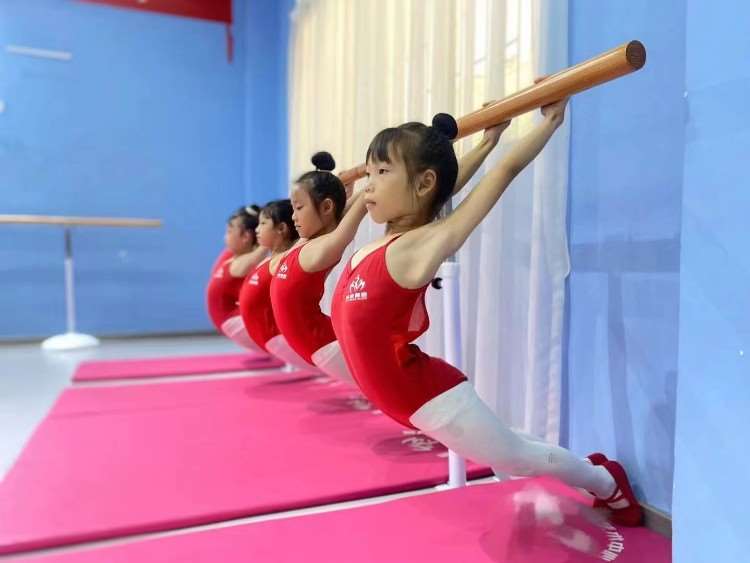 太原少儿中国舞培训机构
